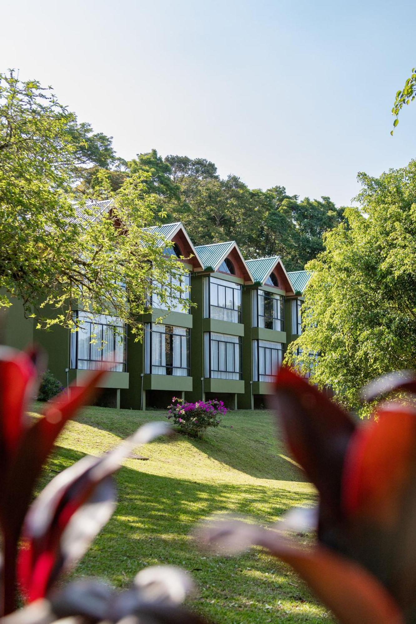 Fondavela Hotel Monteverde Exterior photo